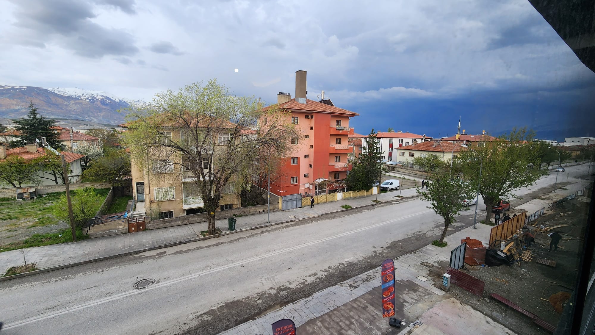 MABEL'DEN BAHÇELİEVLER MAH'DE CADDE ÜZERİ KİRALIK 2+1 LÜKS DAİRE